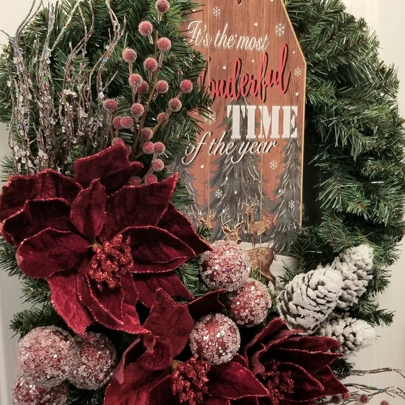 Christmas Wreath - Picture 2 of 3